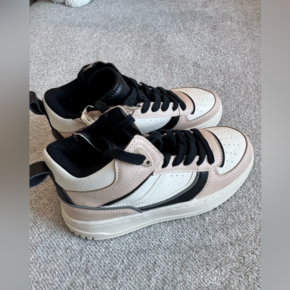 Kids Zara Black and White Casual Sneakers